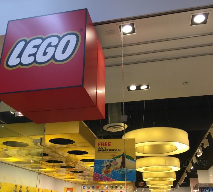 The LEGO Store Ontario Mills (Ontario,&nbspCA)